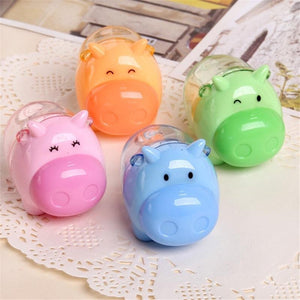 1Pc Cute Kawaii Cartoon Animal PiPencil Sharpener Hand Shake Pencil Sharpener Creative Stationery Gifts For Kids School Supplies